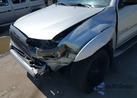 2005 Toyota Tacoma Prerunner V6 z USA, uszkodzony, nr VIN 5TETU62N55Z011175